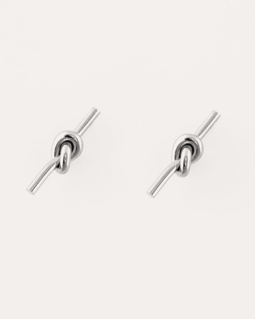 Pendiente Acero Nudo Plateado