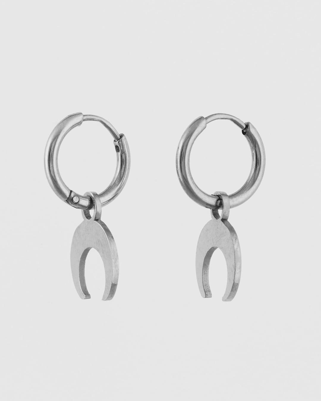 Aro Acero Luna Invertida Plateado