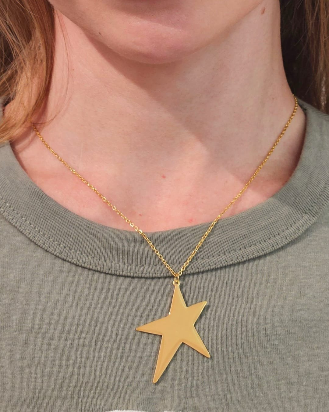 Collar Acero Estrella MG Dorado