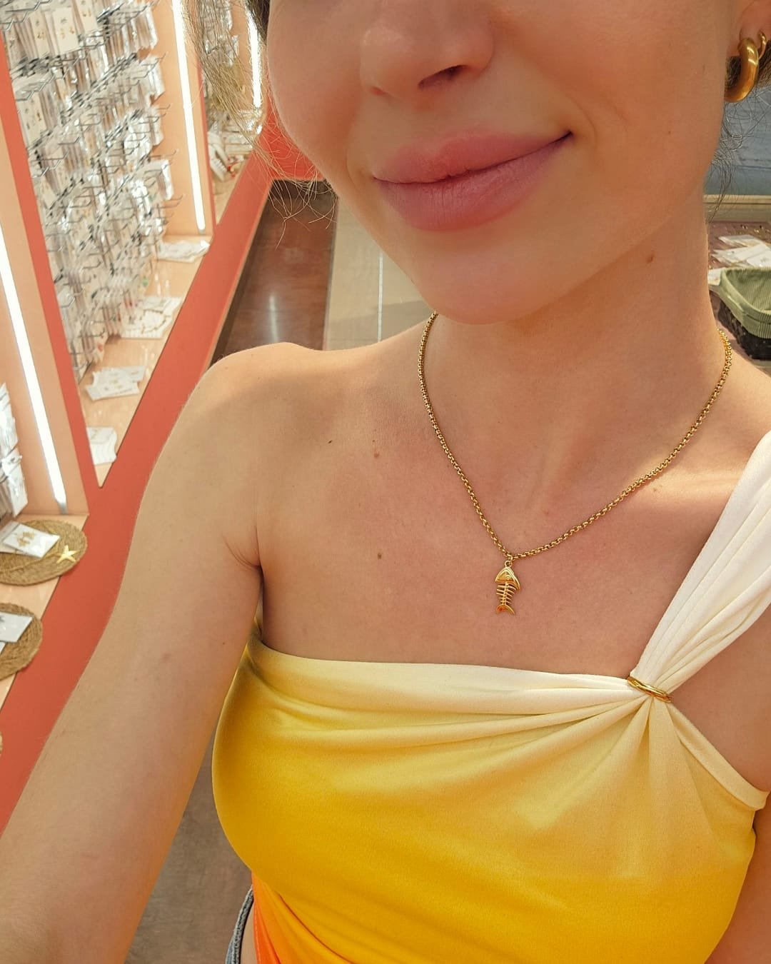 Collar De Acero con colgante Pez